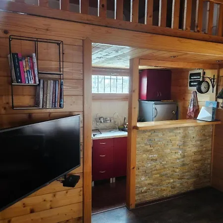 Splav Na Savi * Ostruznica