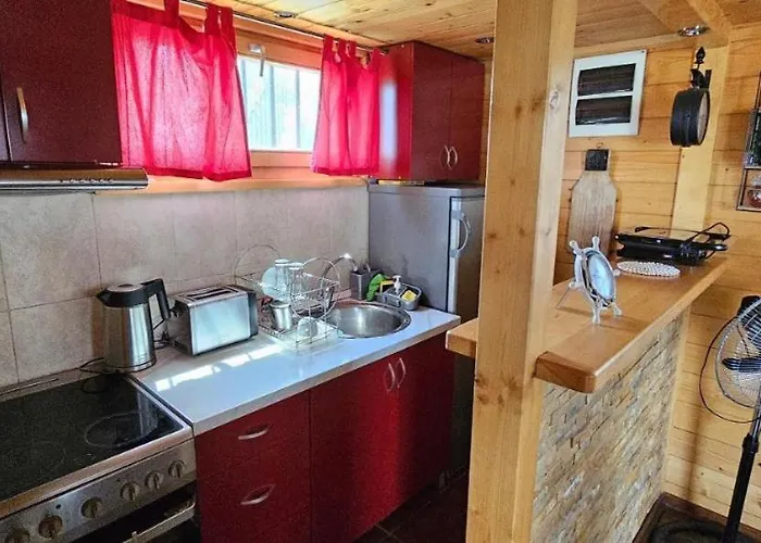 Splav Na Savi شقة